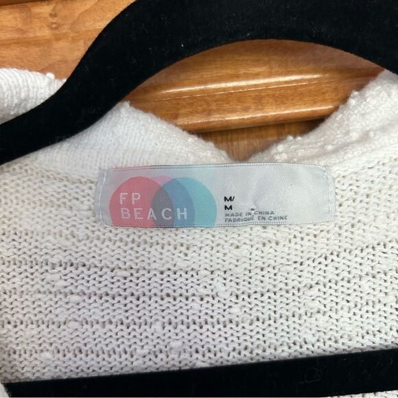 Free People Beach Carter Polo Collared Sweater White Size Medium Rugby - Picture 6 of 7